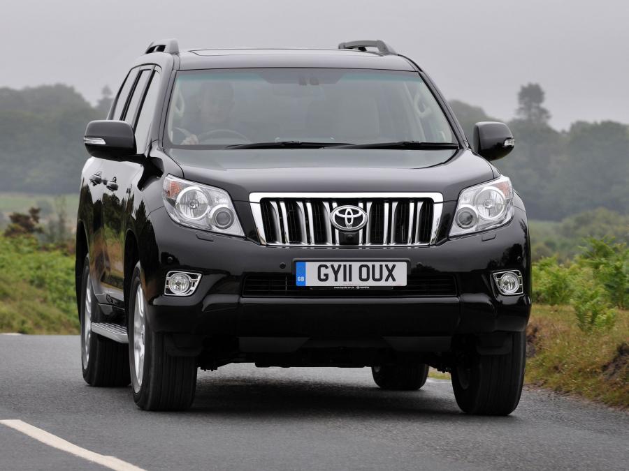  Toyota Land Cruiser Prado 150 60th Anniversary 2011 года  (UK) (фото 11 из 20)